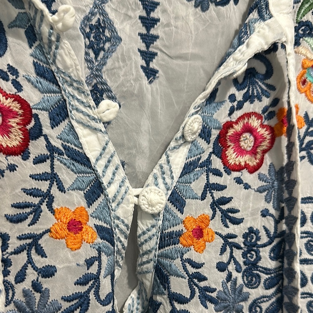 Johnny Was Cream Embellished Blouse with Mandarin Collar and Relaxed Fit - Picture 7 of 7